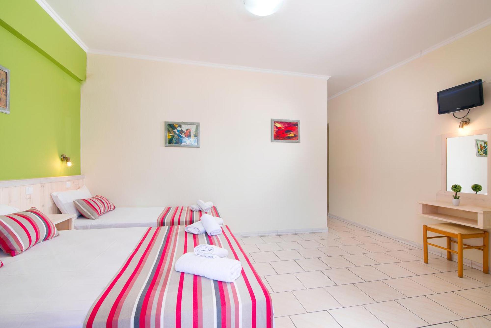Castaway Suites - Studios Christos Limenaria  Exterior foto