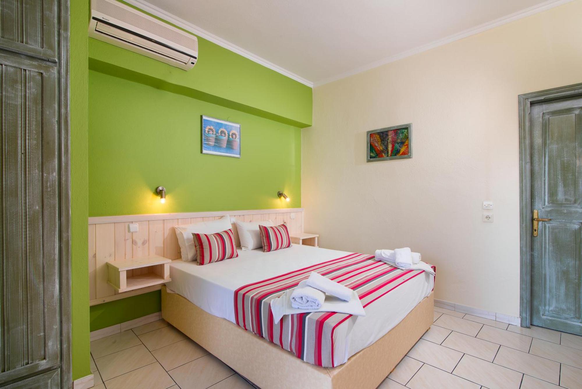 Castaway Suites - Studios Christos Limenaria  Exterior foto