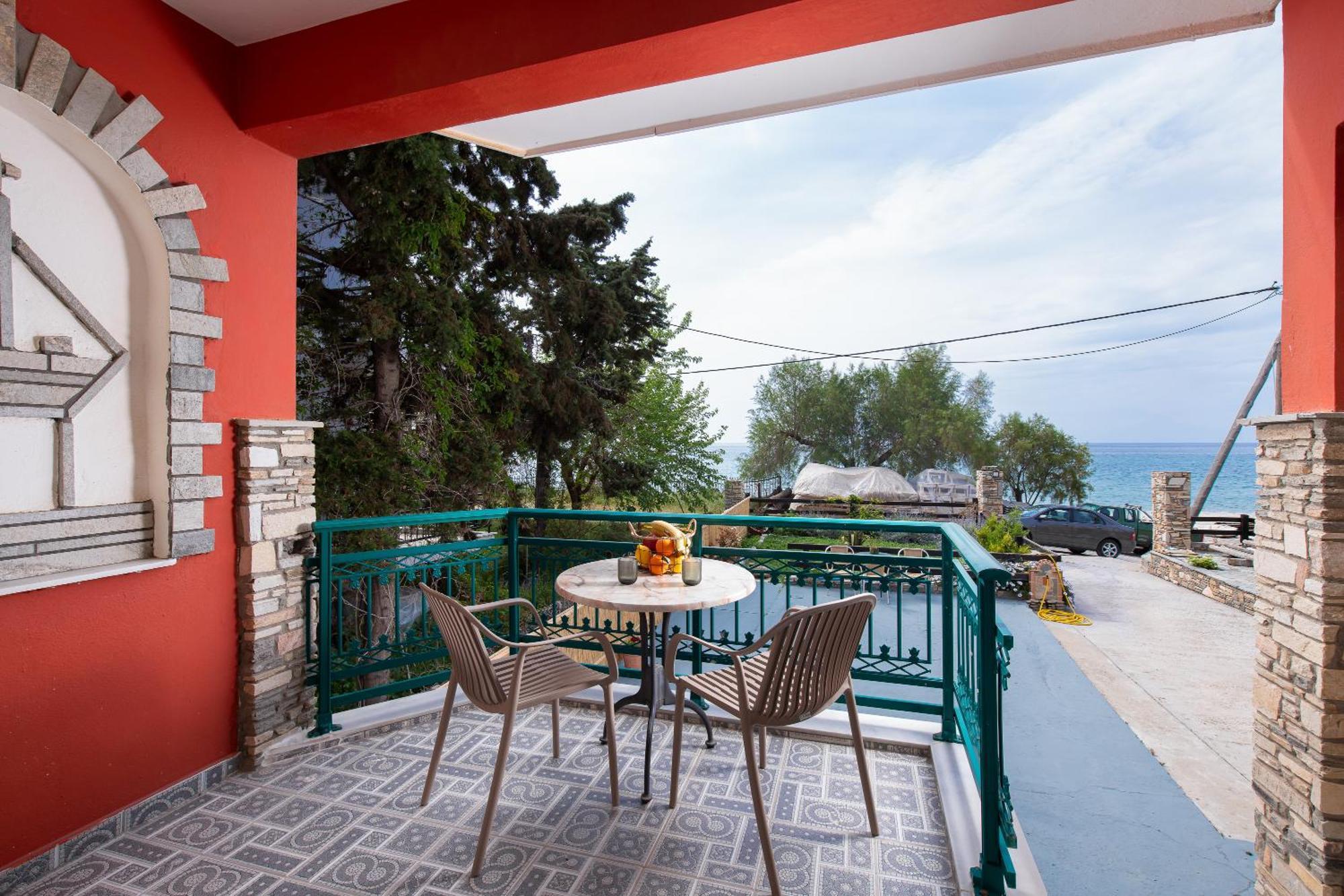 Castaway Suites - Studios Christos Limenaria  Exterior foto