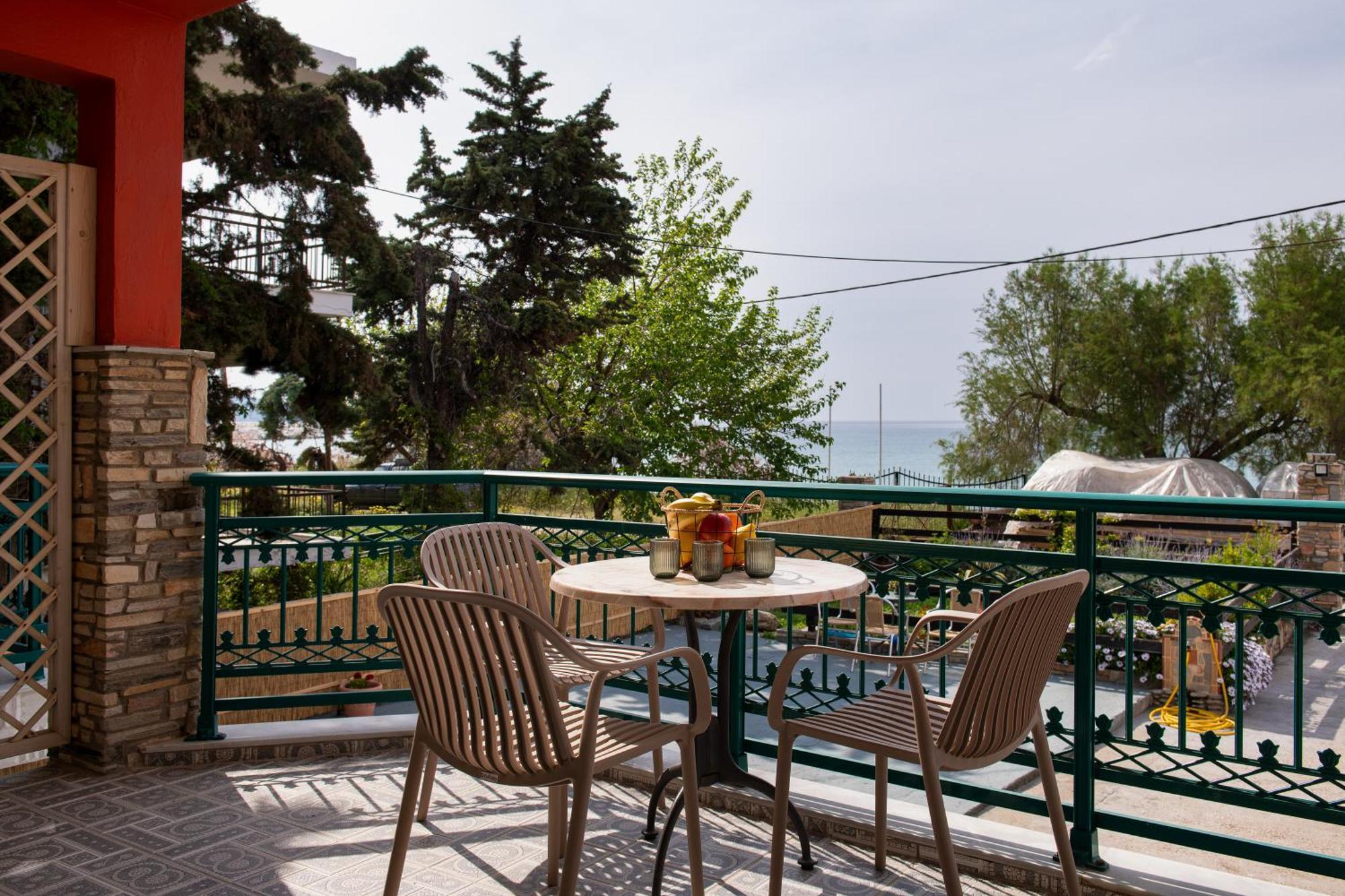 Castaway Suites - Studios Christos Limenaria  Exterior foto