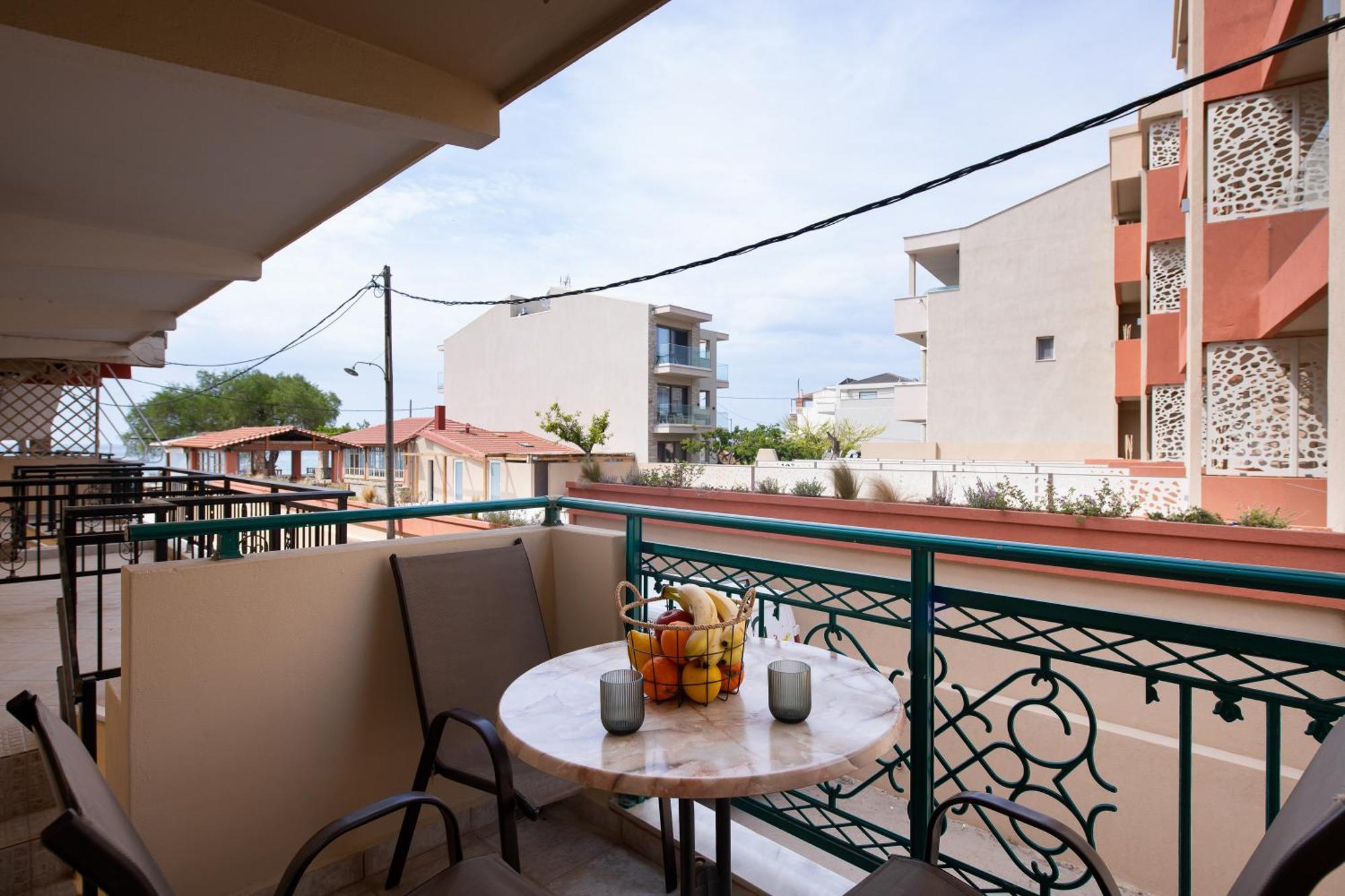 Castaway Suites - Studios Christos Limenaria  Exterior foto