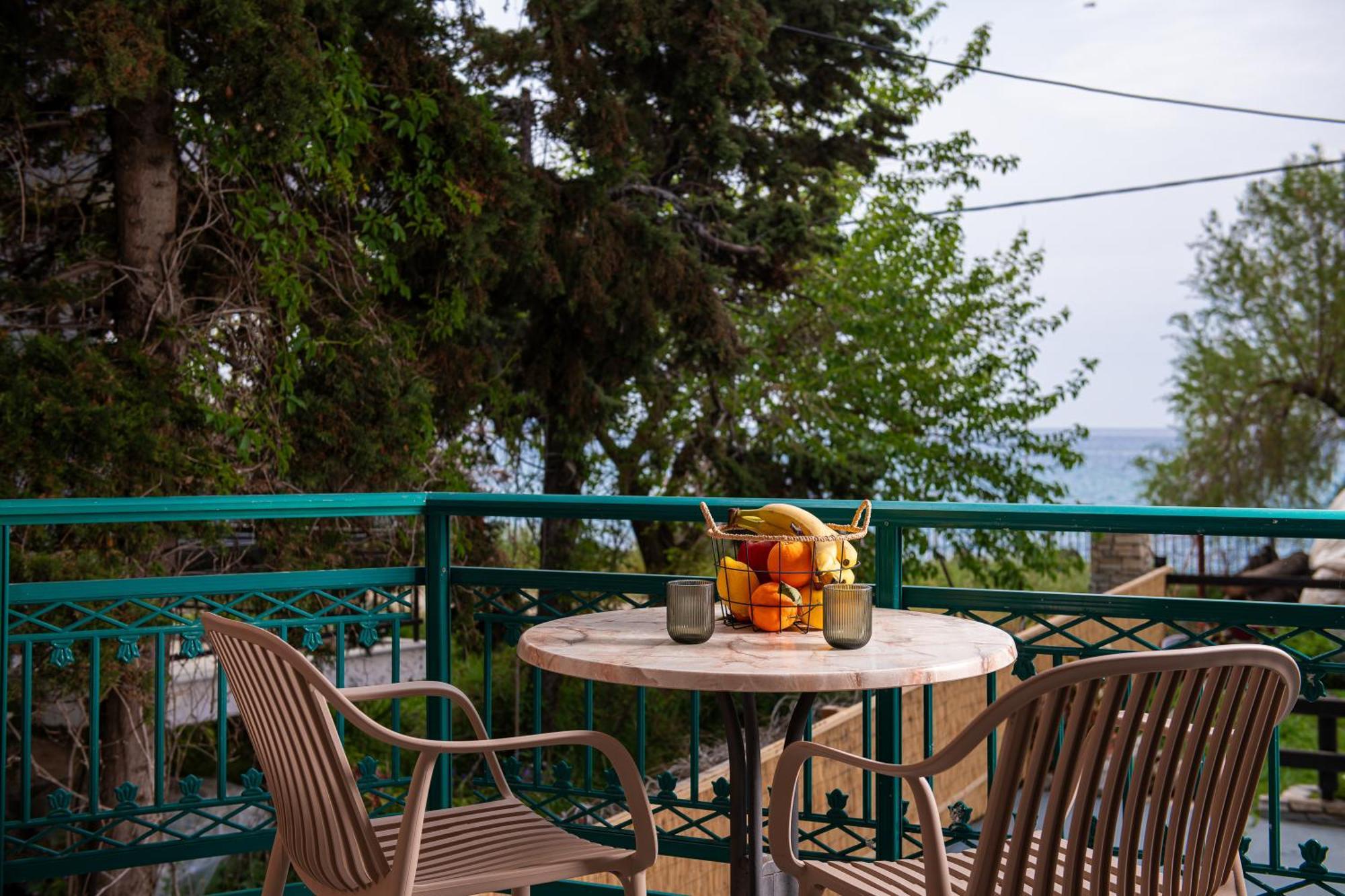Castaway Suites - Studios Christos Limenaria  Exterior foto